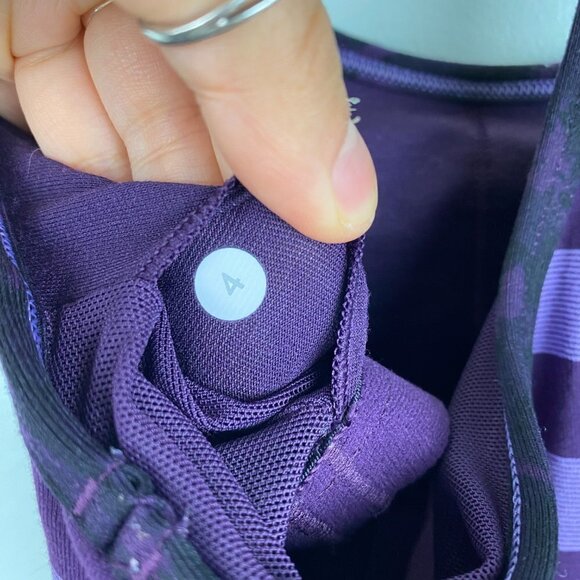 🦋 LULULEMON Purple Stripe Power Y Tank Top 4 Workout - Picture 6 of 6